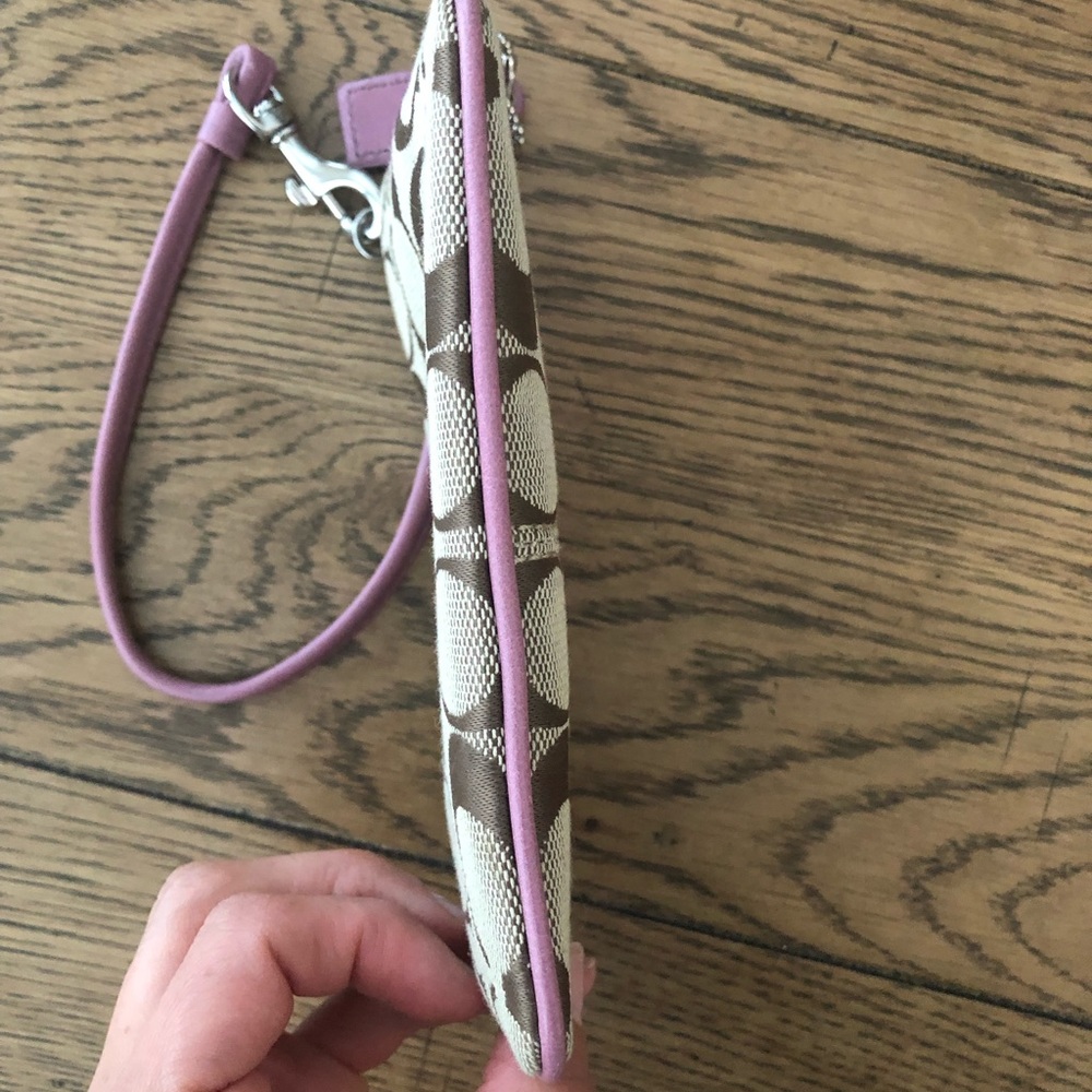 Coach Wristlet - Picture 5 of 6